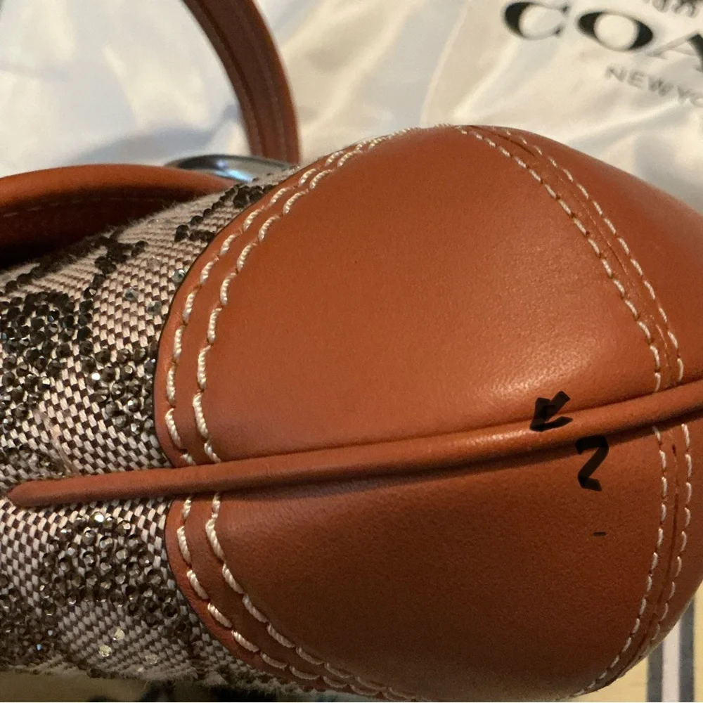 PRELOVED COACH CRYSTAL SOHO FLAP JAQUARD PLEASE READ AND LOOK AT ALL PHOTOS - Picture 10 of 16